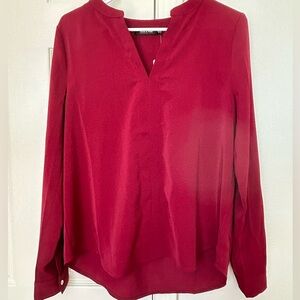 Doe & Rae V-Neck Blouse
